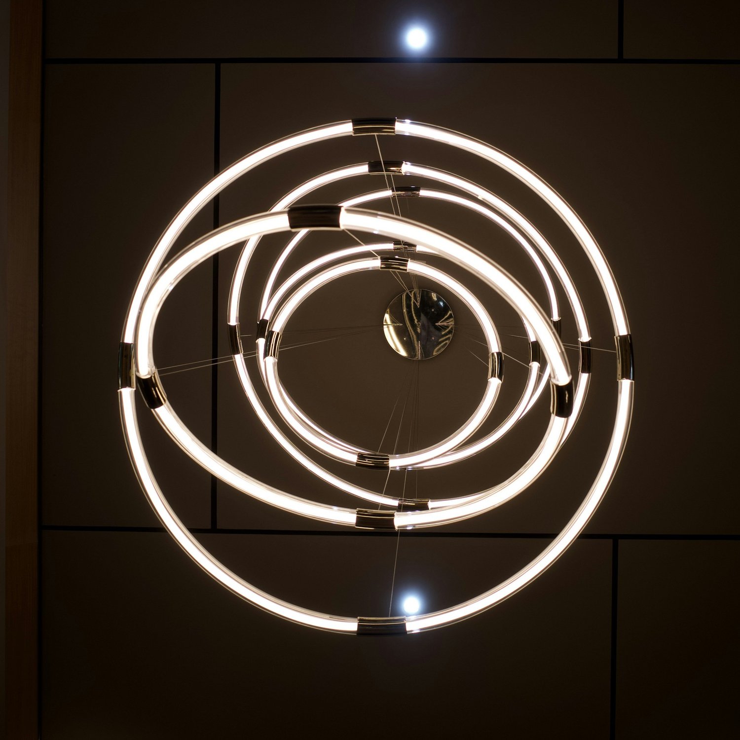 Pendant lighting in a modern interior